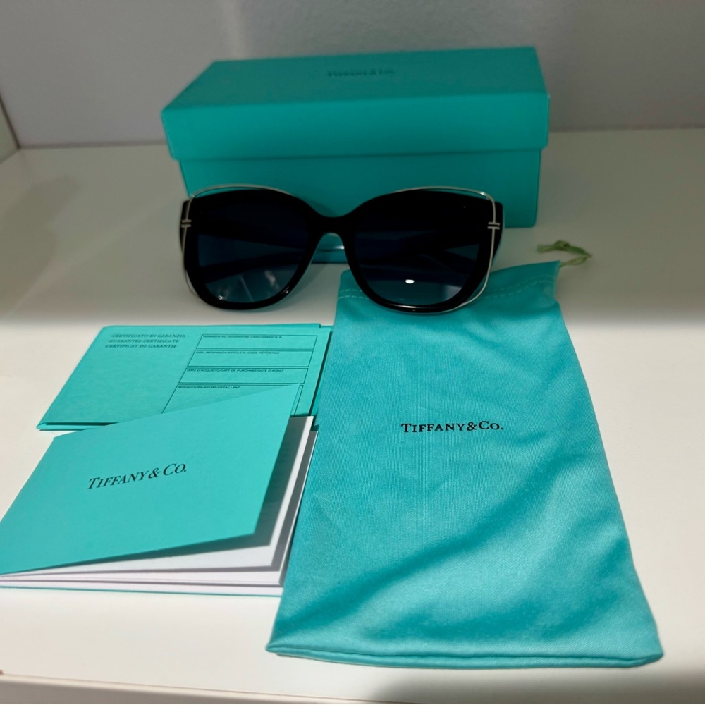 Tiffany & Co. Large Cat-Eye Sunglasses - Picture 4 of 7